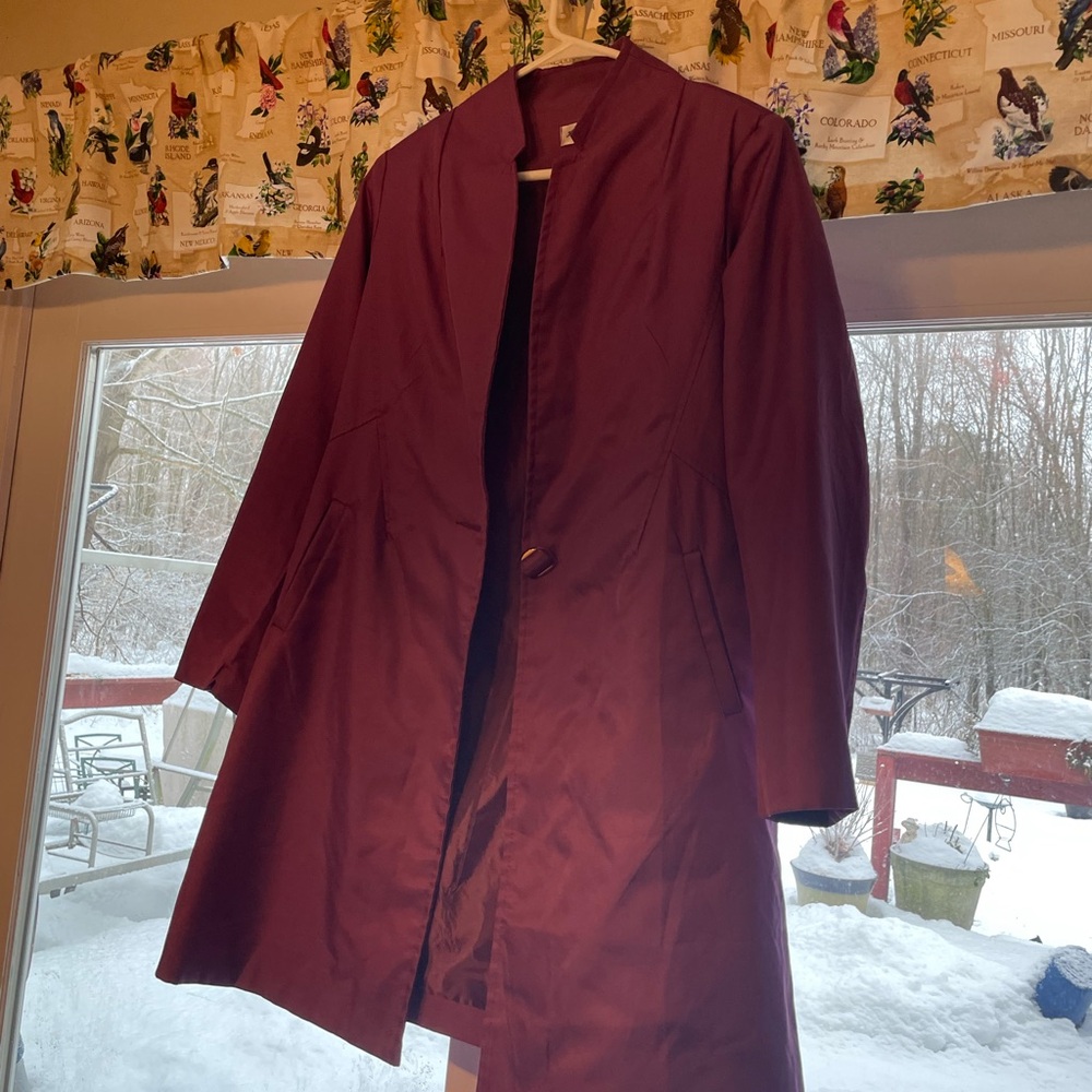 Elegant Women's Mauve Trench Coat